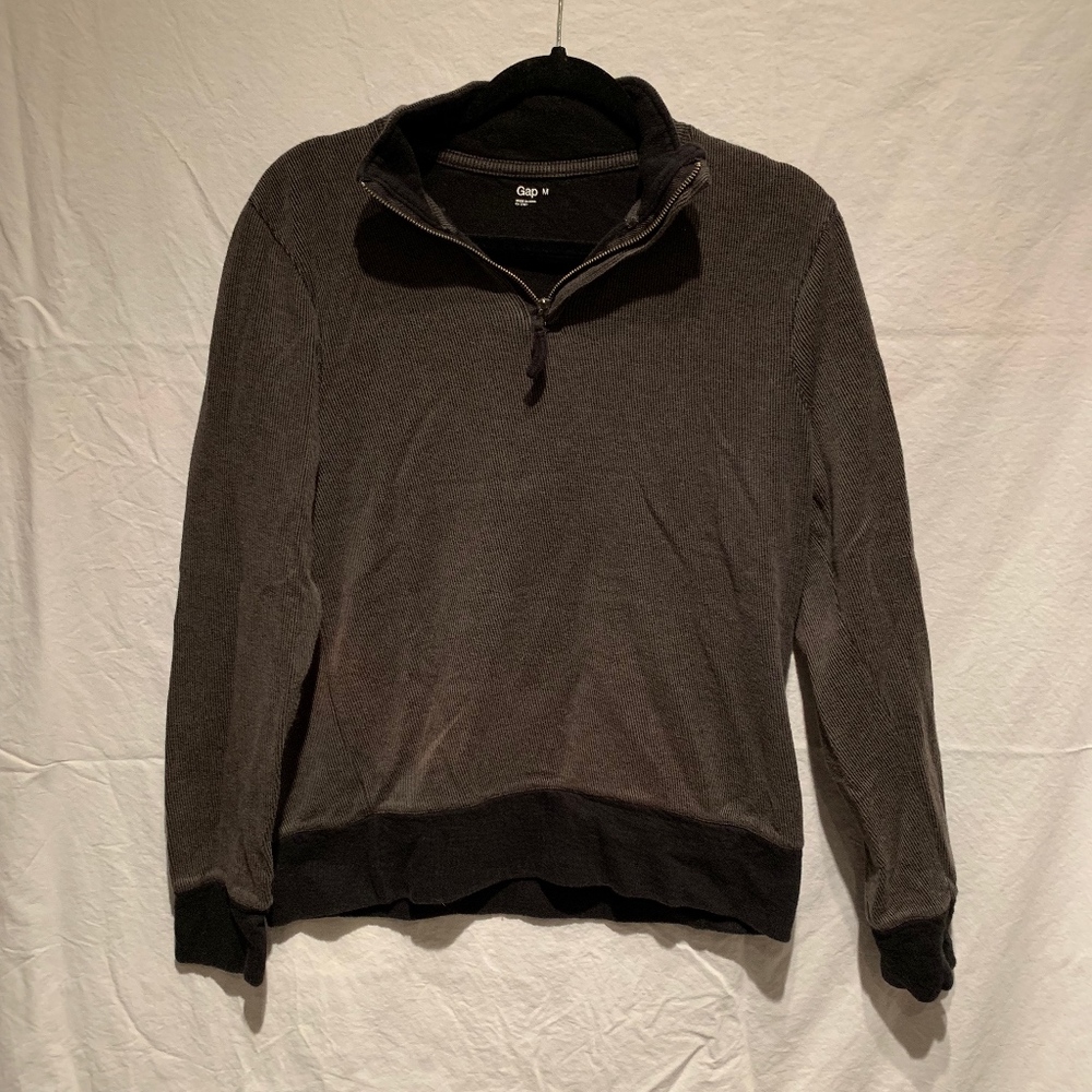Gap contemporary stripped pullover